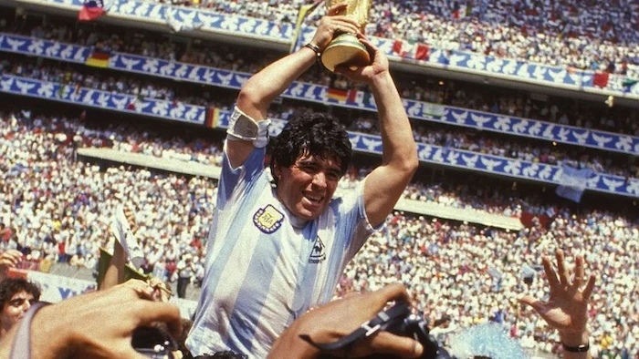 Cậu Bé Vàng - Diego Maradona